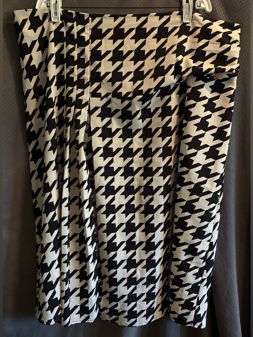 Eloquii Houndstooth Women’s Plus Size Draped Midi Skirt, Black & Cream; Size 22